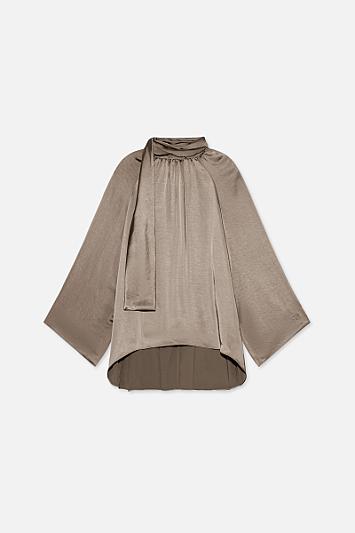 Volume Sleeve Blouse