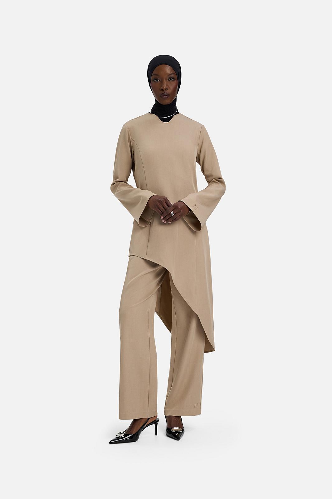 Soft Curved Tailored Top