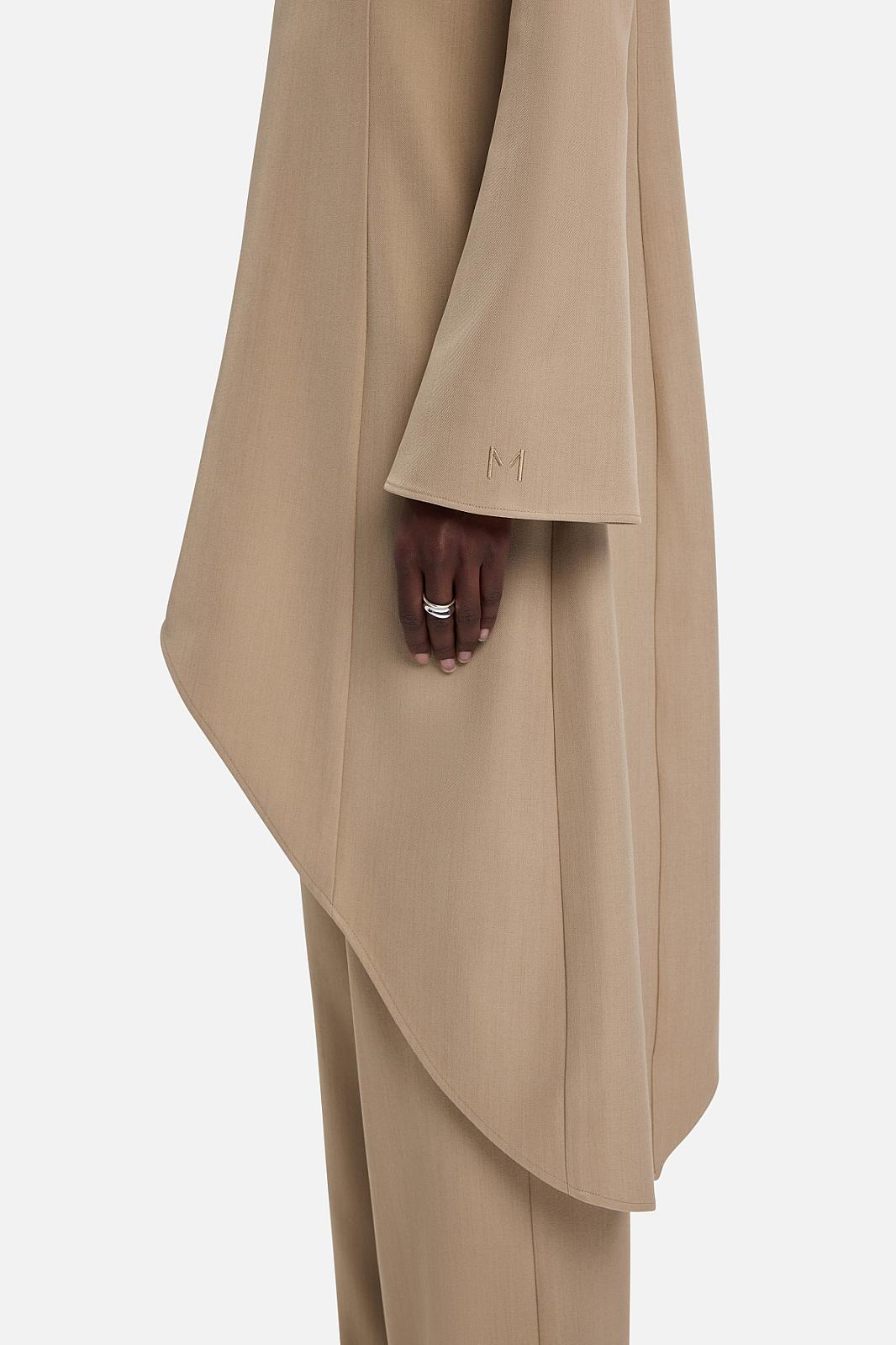 Soft Curved Tailored Top