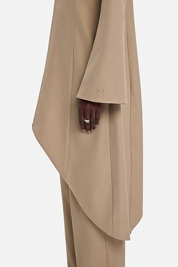 Soft Curved Tailored Top